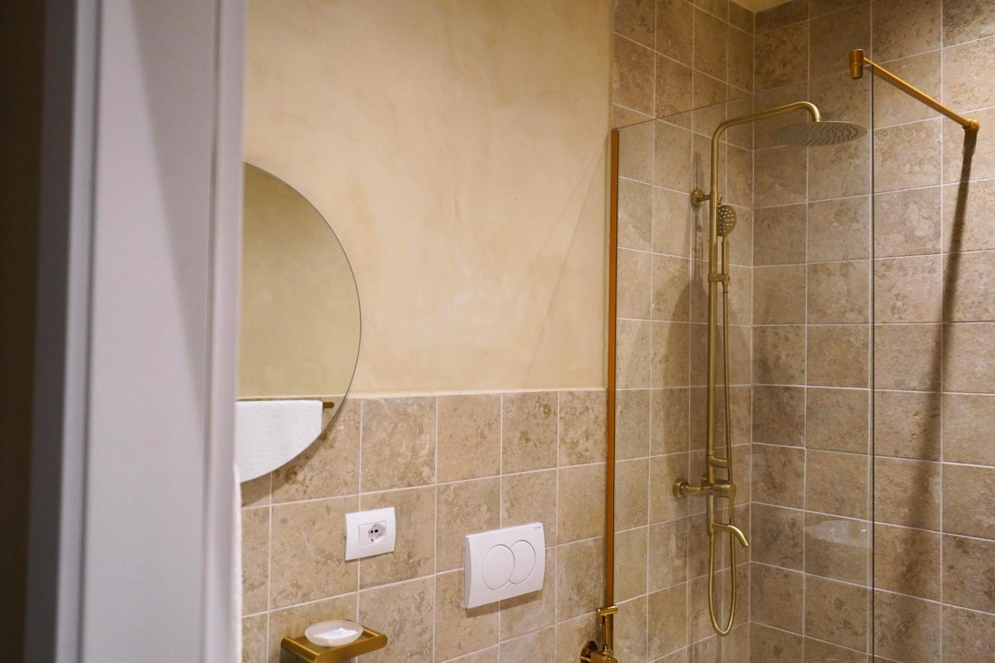 Vater Apartments Tirana Kültér fotó